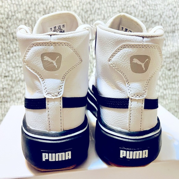 Woman’s Puma Platforms - Picture 7 of 12